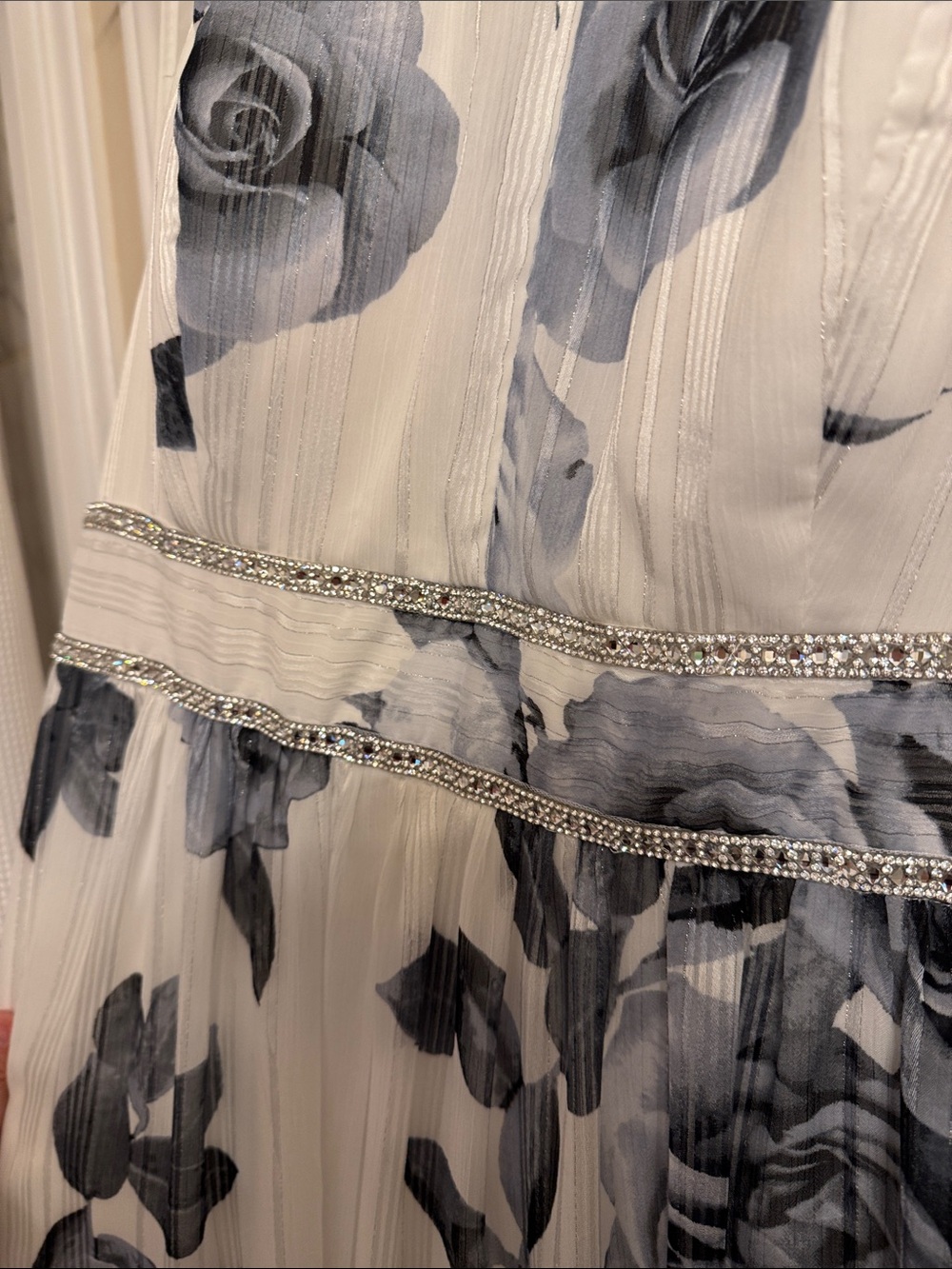 Sleeveless White Maxi Dress with Gray Rose Print and Beaded Waist - Picture 3 of 6